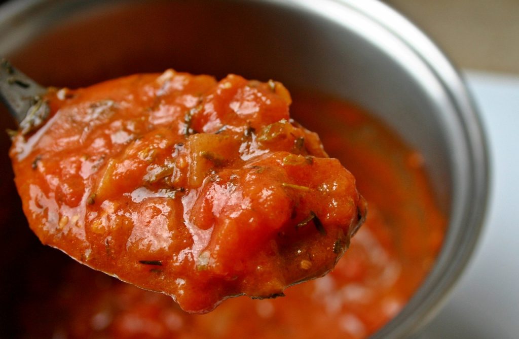 molho de tomate caseiro 1024x668 - 10 Receitas Caseiras e Naturais para Alimentação Saudável
