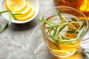 os benefícios do chá de alecrim 300x200 - Os benefícios do chá: 16 Sabores para sua saúde