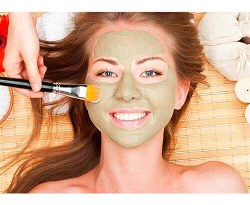 13 benefícios da argila verde para o rosto
